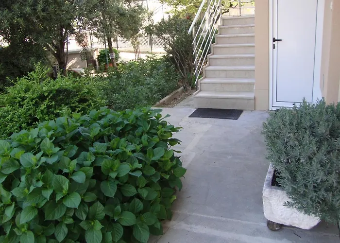Apartment With A Parking Space Seget Donji, - 11524 Trogir
