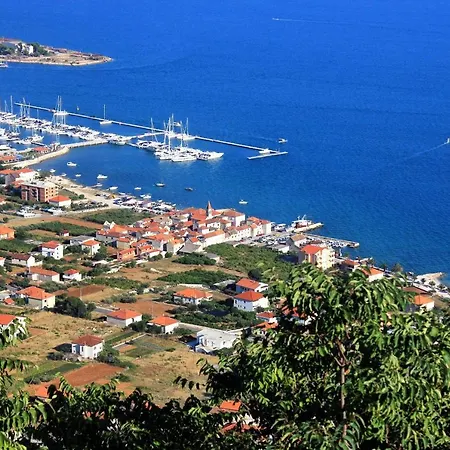 With A Parking Space Seget Donji, - 11524 * Τρογκίρ